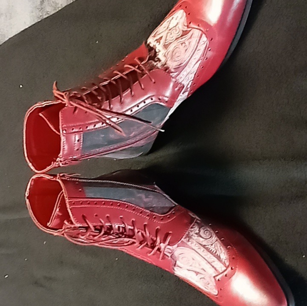 Men montique international boots